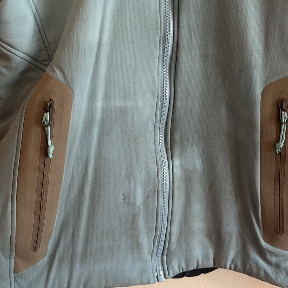 Arc'teryx Performance Jacket - Picture 6 of 11